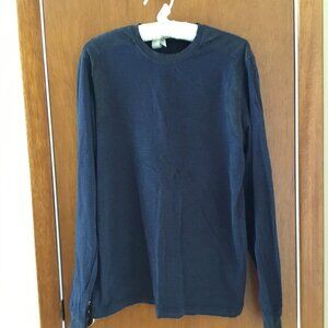 Long-sleeve sweater